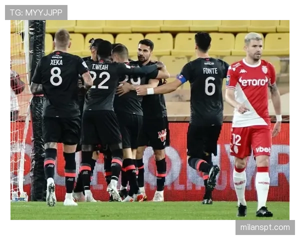 摩纳哥后卫阿吉拉尔接受专访，谈及在紧凑防守体系中担任清道夫的角色转变